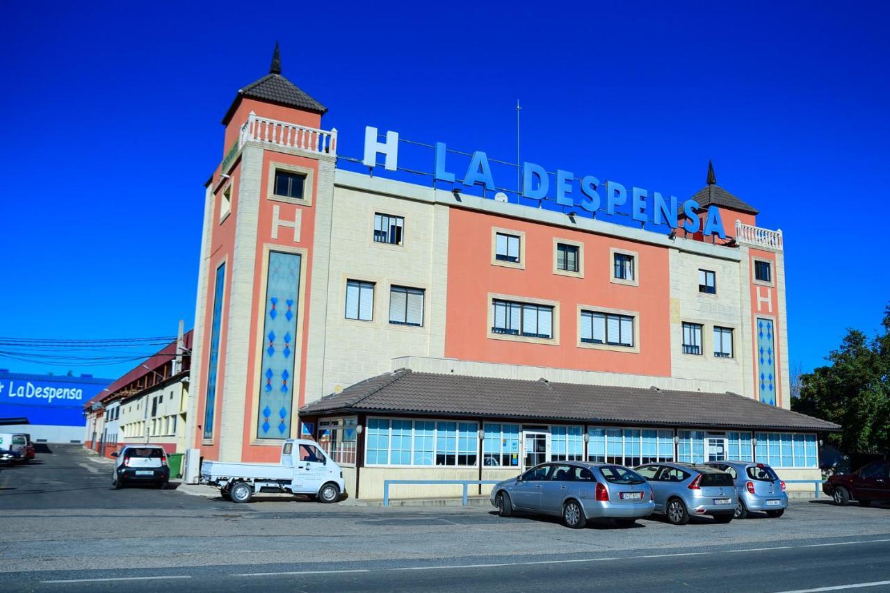 Hostal La Despensa De Extremadura Пласенсия Экстерьер фото